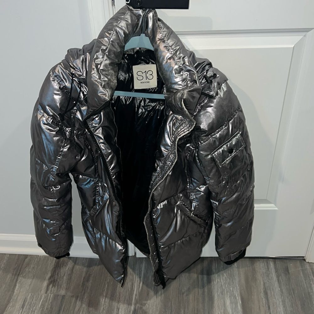 S13 Kylie Metallic Duck Down Feather Detachable Hooded Puffer Jacket